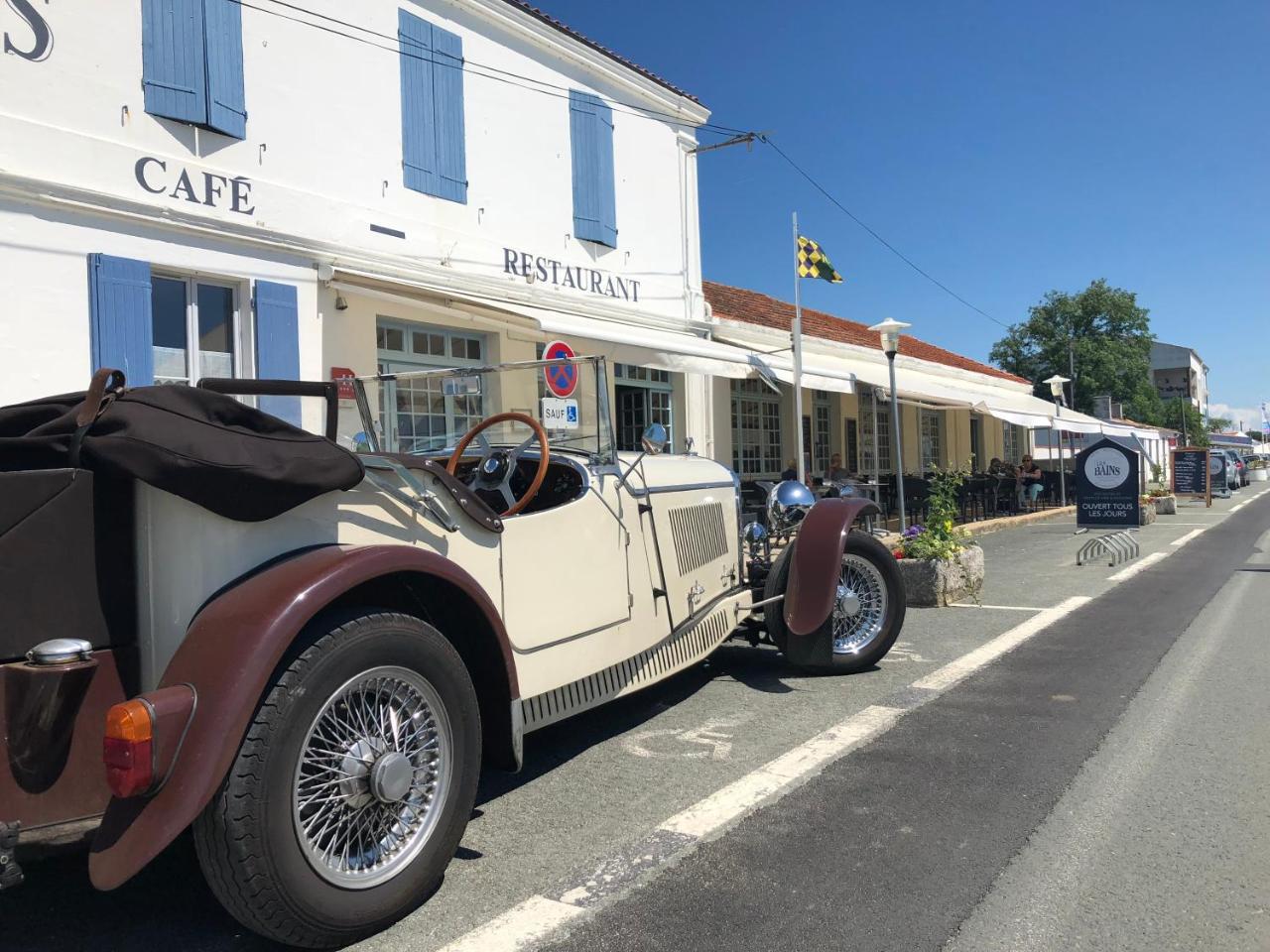 Les Bains Boyardville - Hotel Et Restaurant 외부 사진